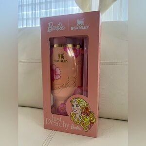 NEW Stanley x Barbie Just Peachy Barbie 80S PEACHES ’N CREAM QUENCHER 4Ooz